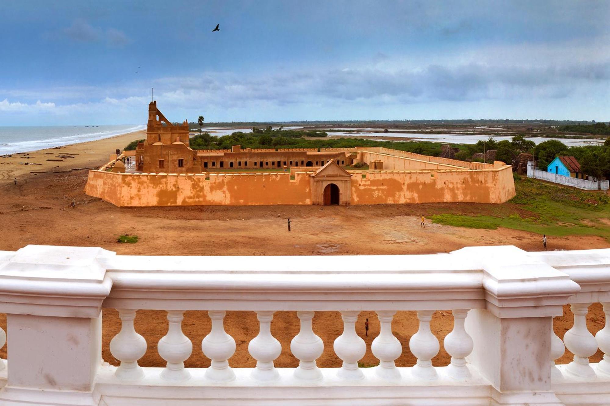 Neemrana'S - Bungalow On The Beach Tharangambadi Buitenkant foto