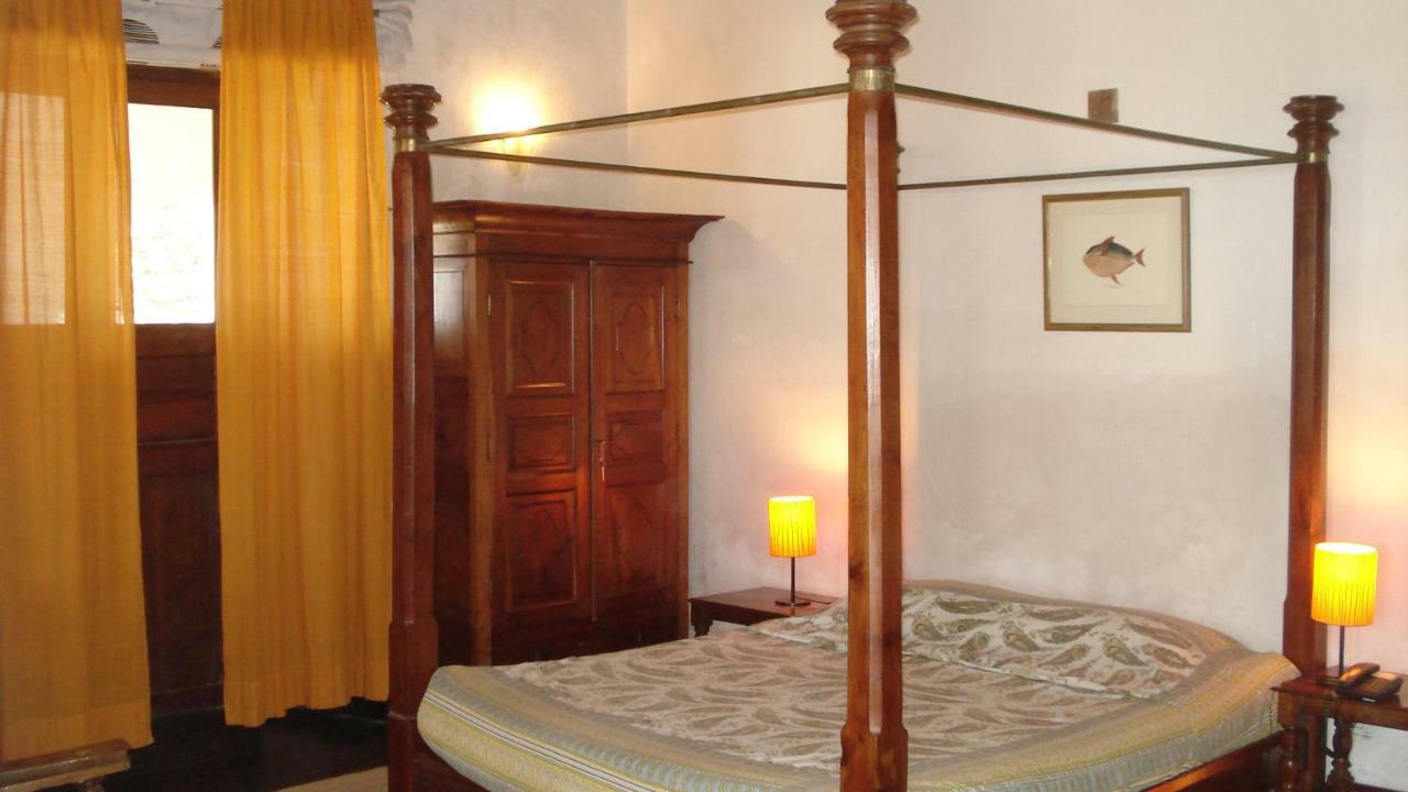 Neemrana'S - Bungalow On The Beach Tharangambadi Buitenkant foto